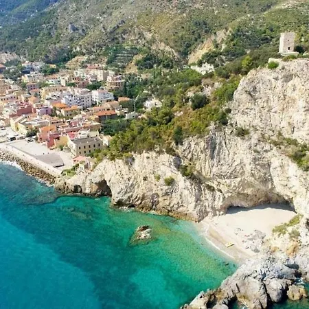 Mare E Outdoor - Rifugio Nel Cuore Di Finalborgo * Finale Ligure